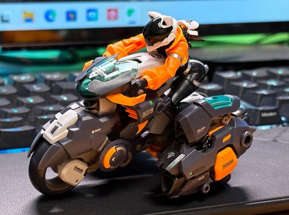 Mô hình Robot Build RB-14 Denki No. 9 AutoNine Seiji Nakara Armored Action Figure