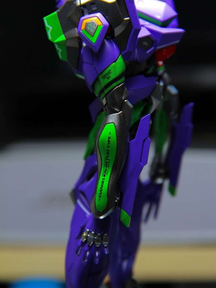 Mô hình lắp ráp EVA RG EVA01 Evangelion Type Unit 01 Deluxe edition MAIGAO Model