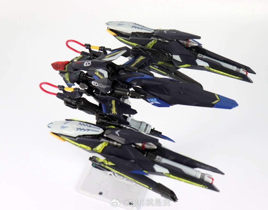 Mô hình lắp ráp MG 1/100 Lightning Strike Gundam striker ver MB 8830 Daban