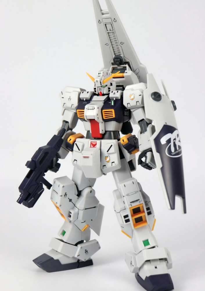 Mô hình lắp ráp MG 1/100 RX-121-1 Gundam TR-1 Hazel Custom TR1 - M model