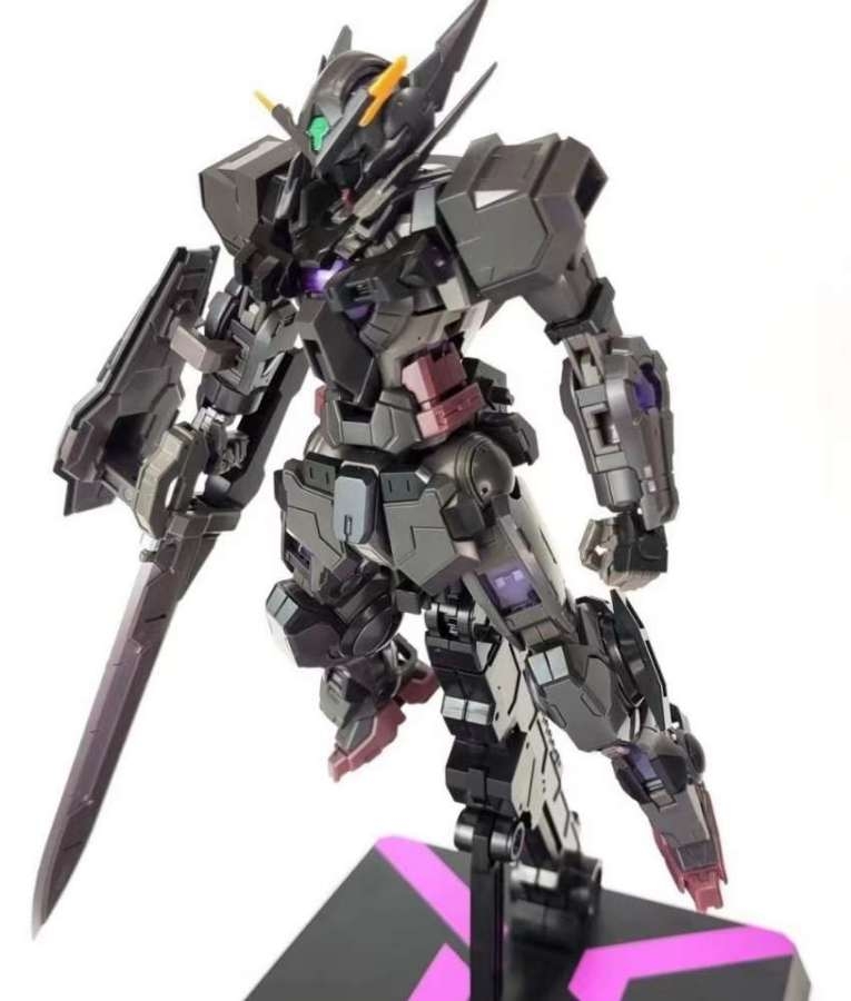 Mô hình lắp ráp MG 1/100 Astraea Type F FINSTERNIS Black - HS model
