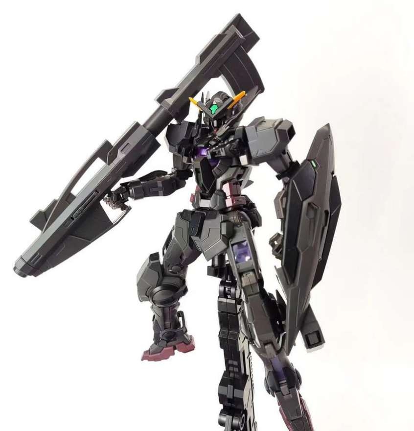Mô hình lắp ráp MG 1/100 Astraea Type F FINSTERNIS Black - HS model