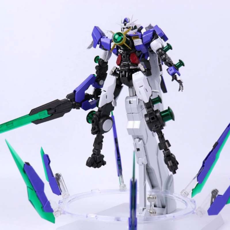 Mô hình lắp ráp MG 1/100 00Q Qan T Full saber ver MB QanT 8822 gundam Daban (kèm base)