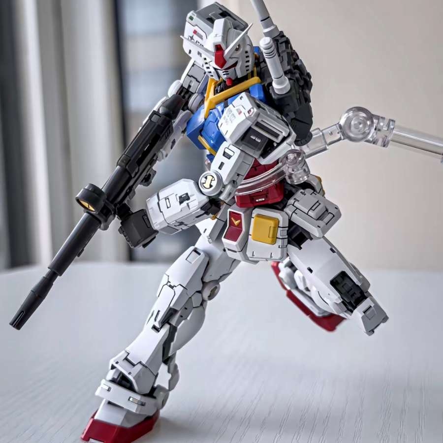 Mô hình lắp ráp RG 1/144 RX-78-2 GUNDAM RX78 2.0 - Changlong model