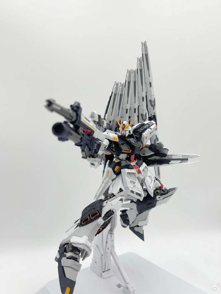 Mô hình lắp ráp MG 1/100 Nu Tiger gundam RX-93 metal frame V-tiger