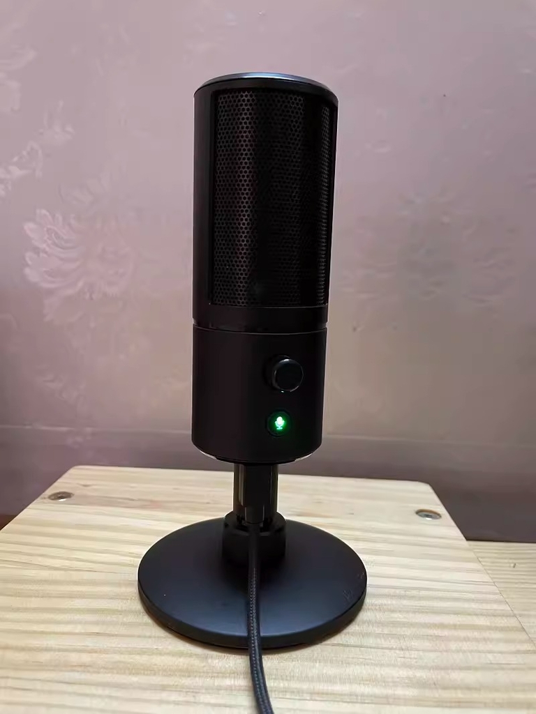Mic thu âm Razer Seiren X Gaming microphone PC PS4 PS5