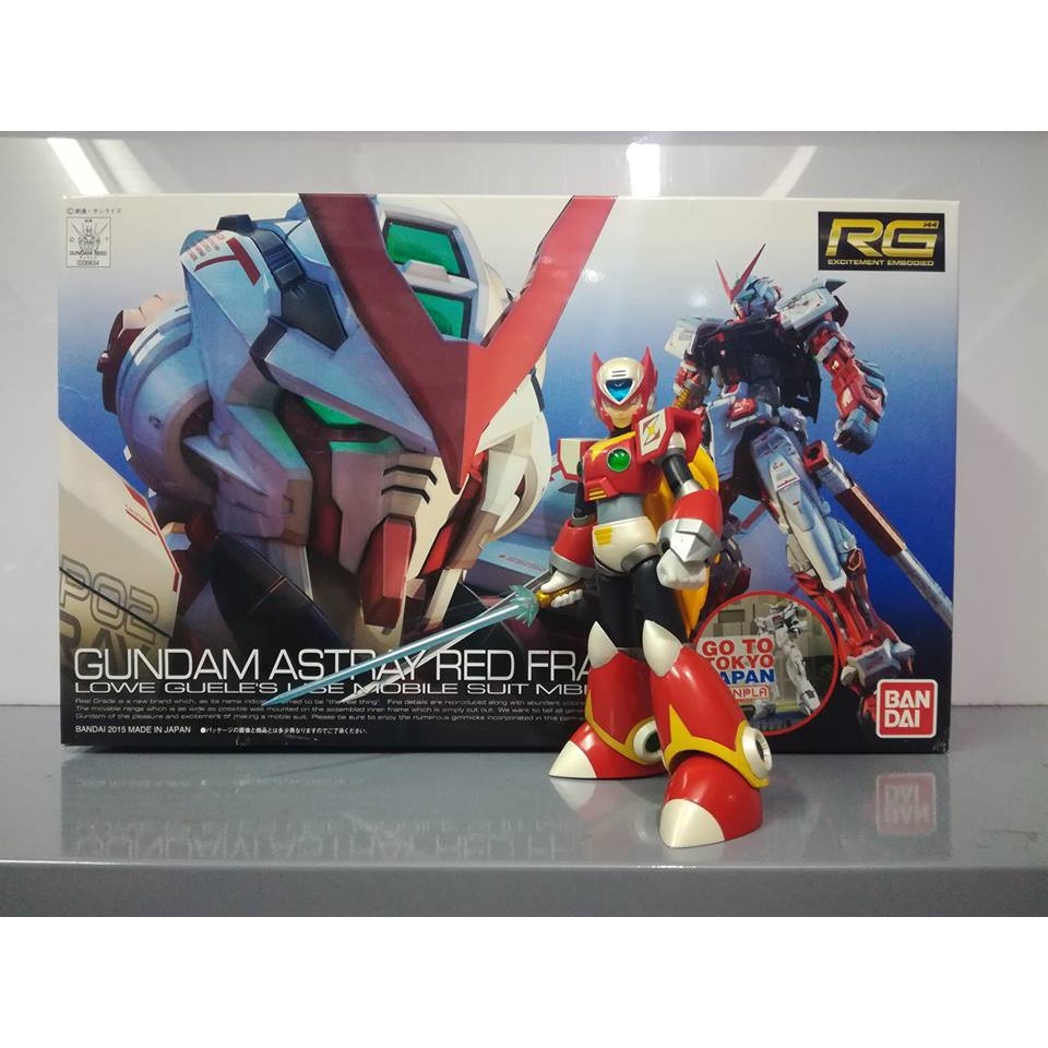 Mô hình lắp ráp RG 1/144 Gundam Astray Red Frame MBF-P02 Bandai