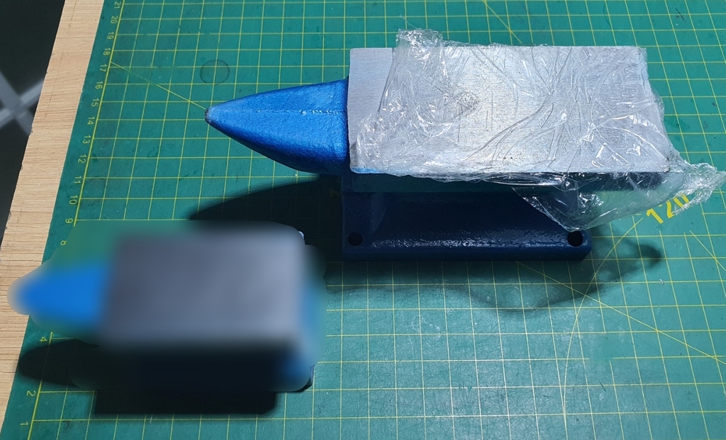 Dụng cụ đe cơ khí - kim hoàn workbench metal iron pier knocking seat