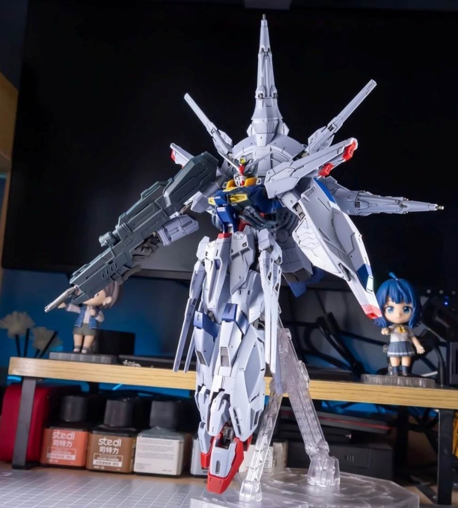 Mô hình lắp ráp 2508 MG 1/100 Providence Gundam
