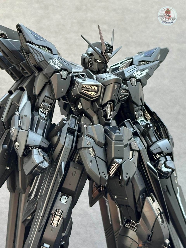 Mô hình lắp ráp MGEX 1/100 Strike Freedom Gundam Midnight color Changlong