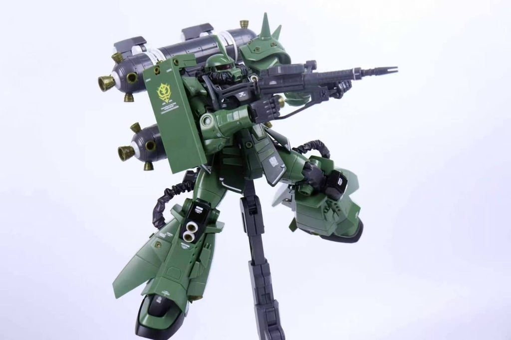 Mô hình lắp ráp MG 1/100 Zaku II Big Gun Thunderbolt Ver ZG003 Leien Model