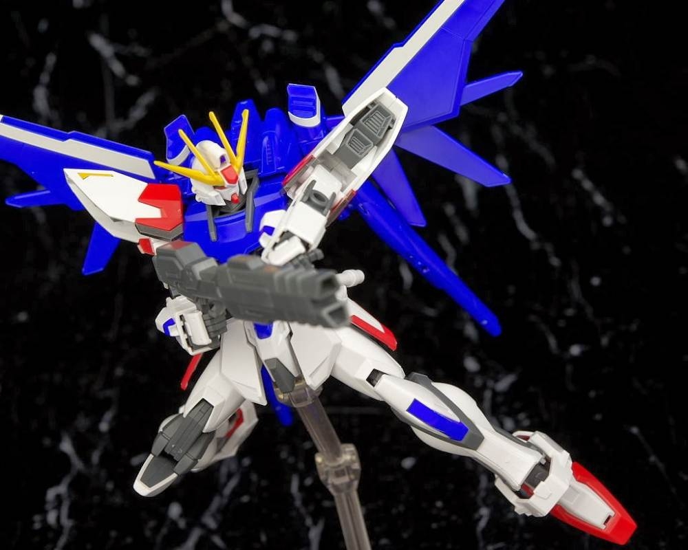 Mô hình lắp ráp HG 1/144 Build Strike Gundam Full Package HGBF BANDAI