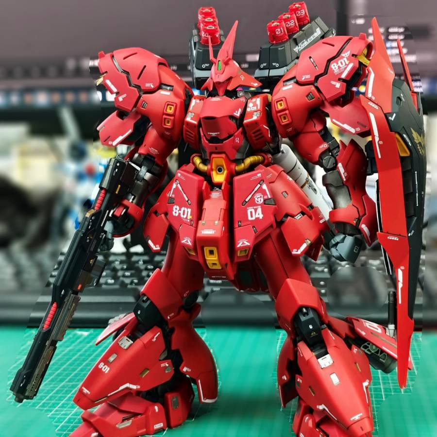 Mô hình lắp ráp RG 1/144 Sazabi - STAR model
