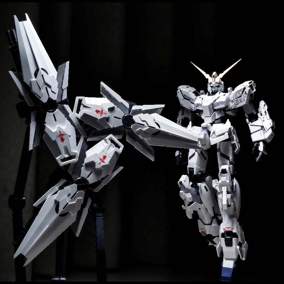 Mô hình lắp ráp 1/100 MGEX Unicorn Full Armor (Green / Clear Frame) - Tiger model