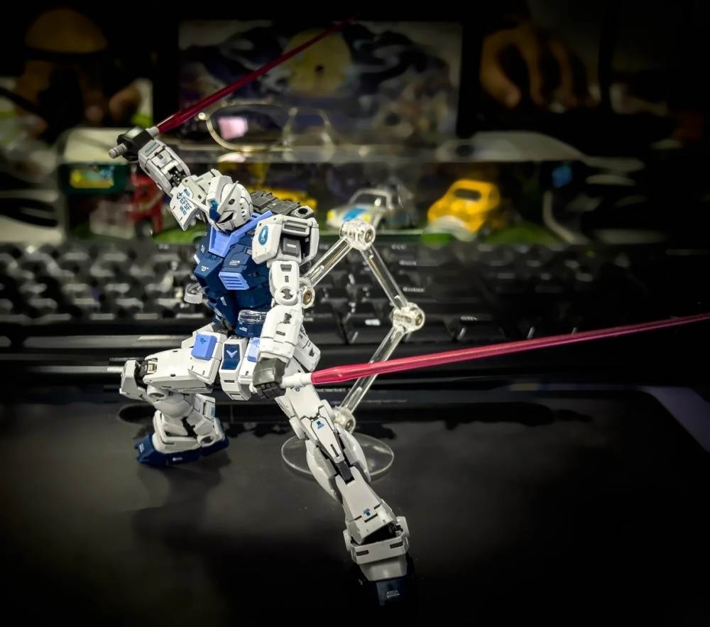 Mô hình lắp ráp RG 1/144 RX-78-2 RX78 2.0 Gundam base (blue color) - Changlong model