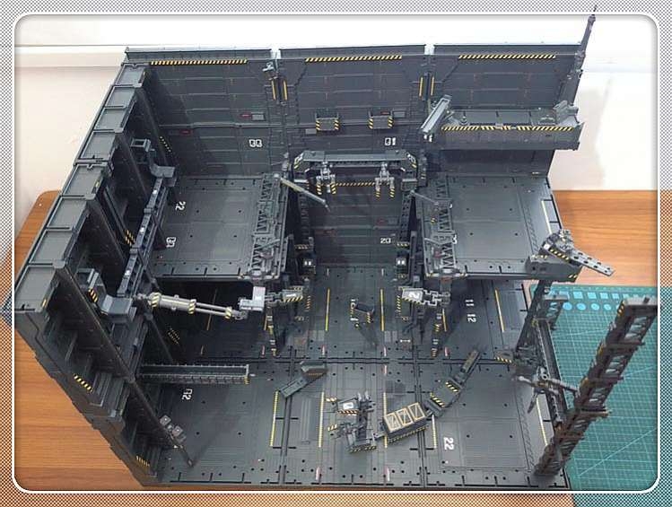 Mô hình sa bàn Domain Base CG Set 10 bộ gundam Hangar