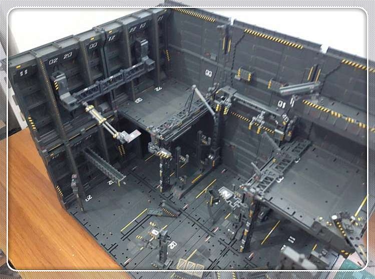 Mô hình sa bàn Domain Base CG Set 10 bộ gundam Hangar