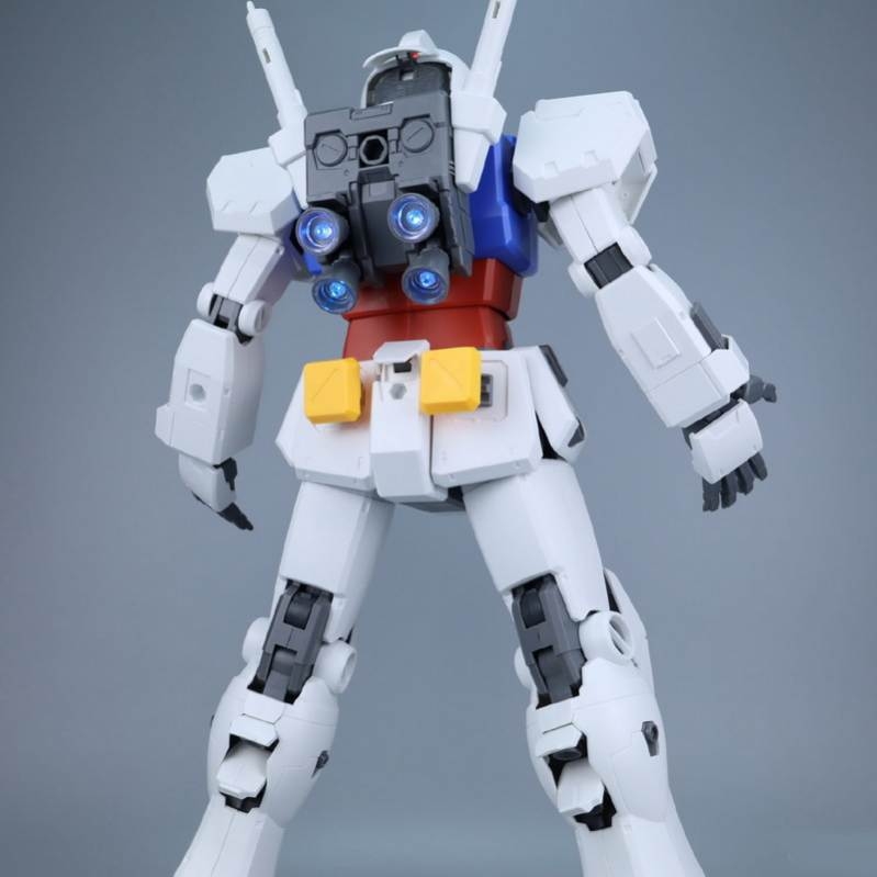 Mô hình lắp ráp Mega Size 1/35 RX-78-2 (52cm) Jumbo Fang Dajing 7802