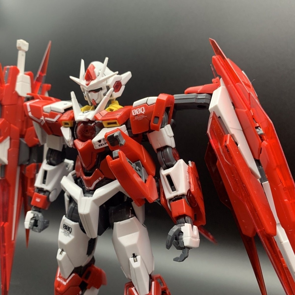 Mô hình lắp ráp MG 00 QANT Full Saber 00Q FS Limited Red 6622 Daban (kèm decal)