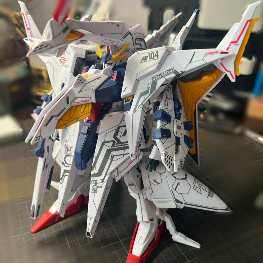 Mô hình lắp ráp HG 1/144 Penelope White Goose RX-104FF