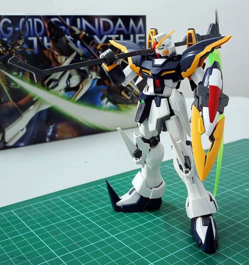 Mô hình lắp ráp MG 1/100 Gundam Deathscythe EW XXXG-01D - Dragon Momoko