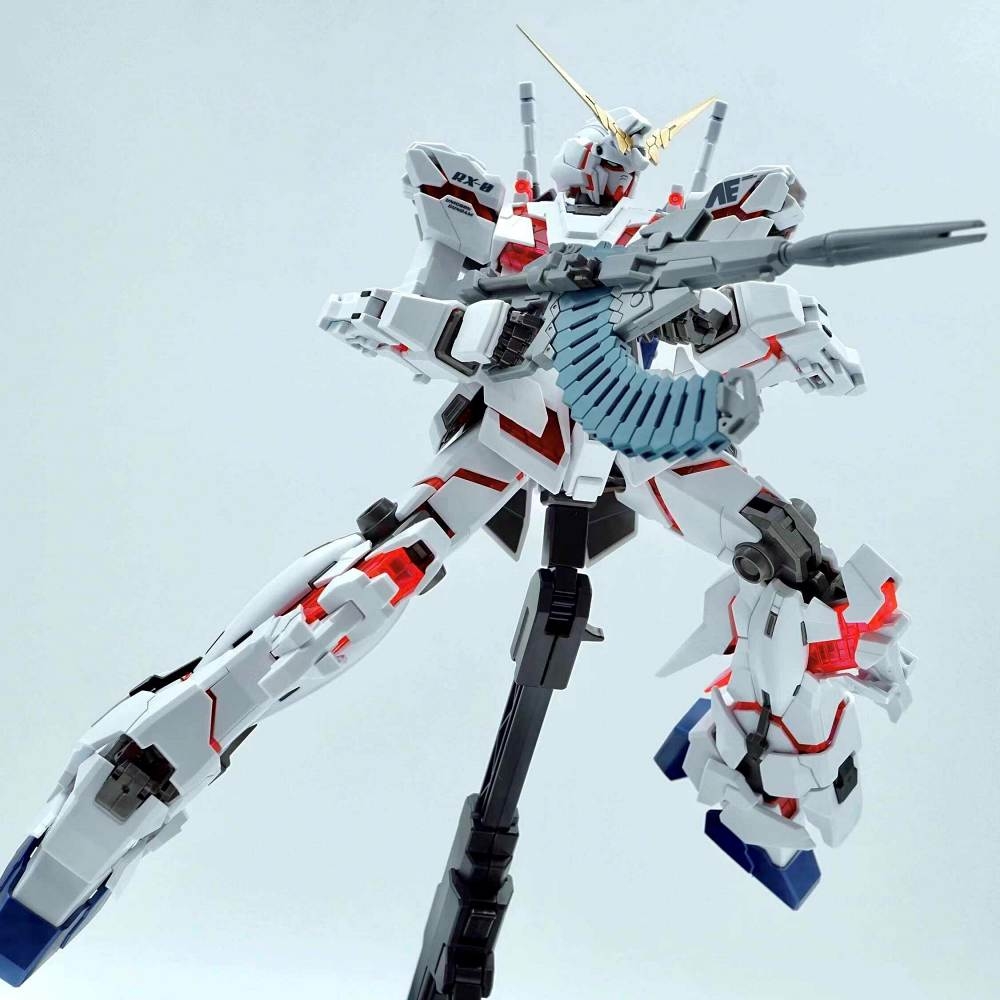 Mô hình lắp ráp MG 1/100 Unicorn Gundam ver OVA 6637 (red) Daban