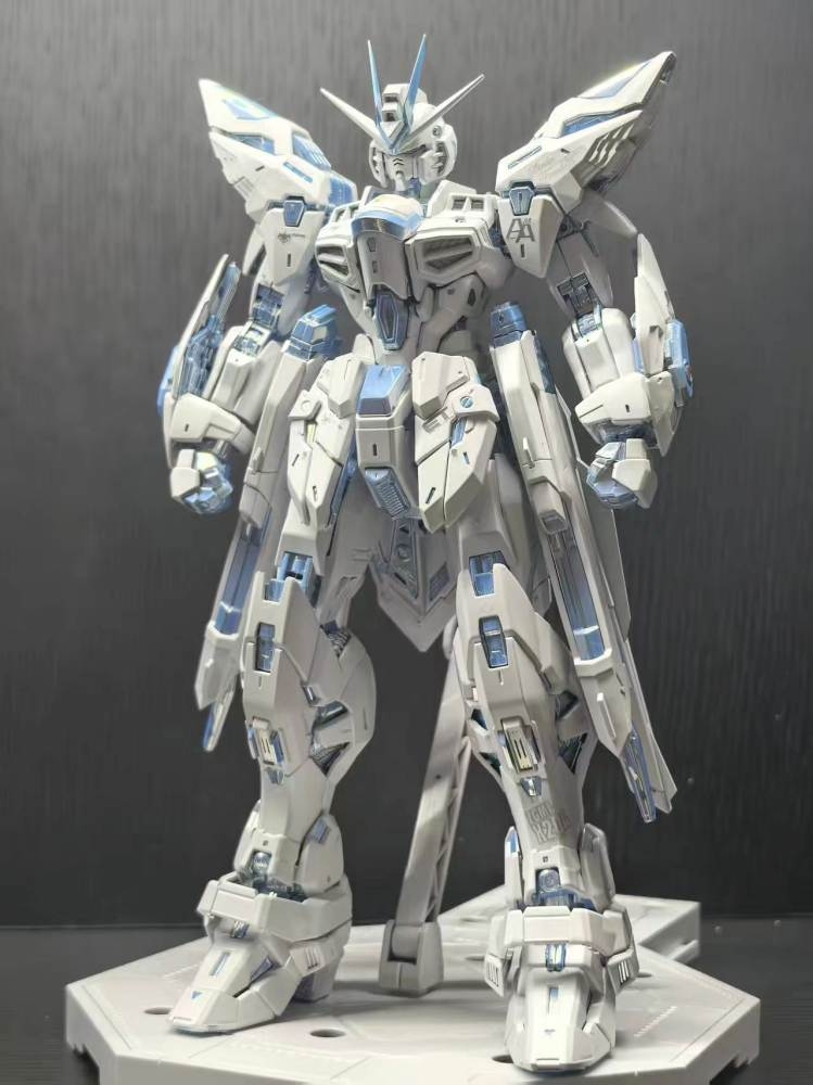 Mô hình lắp ráp MGEX 1/100 Strike Freedom Gundam Twilight Coating - 7701 Changlong