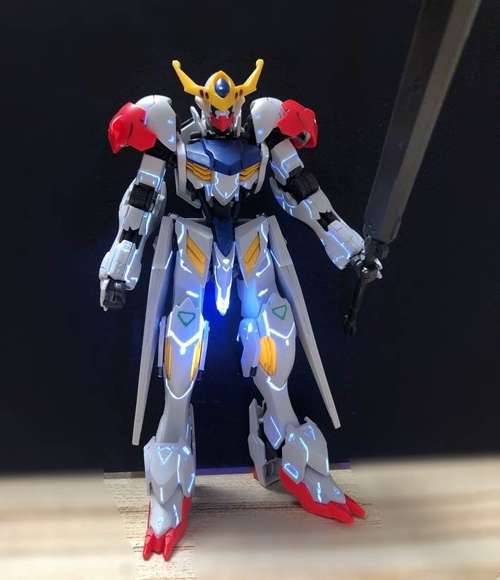 Mô hình lắp ráp HG 1/144 Gundam Barbatos Lupus (+Base) IBO B021 gaogao
