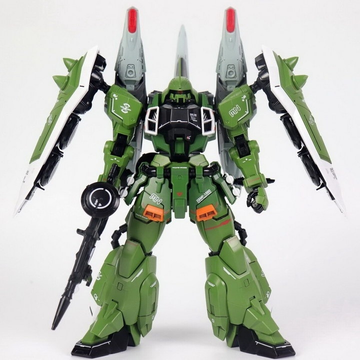 Mô hình lắp ráp MG 1/100 ZAKU Blaze Slash Phantom Gunner Warrior Lunamaria daban