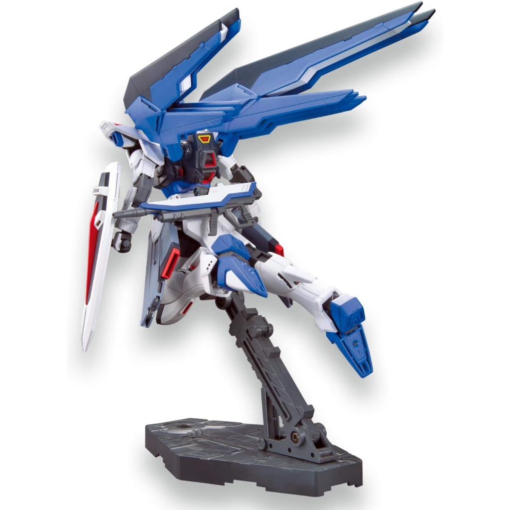 Mô hình lắp ráp HG 1/144 Freedom Gundam ZGMF-X10 HGCE 192 bandai