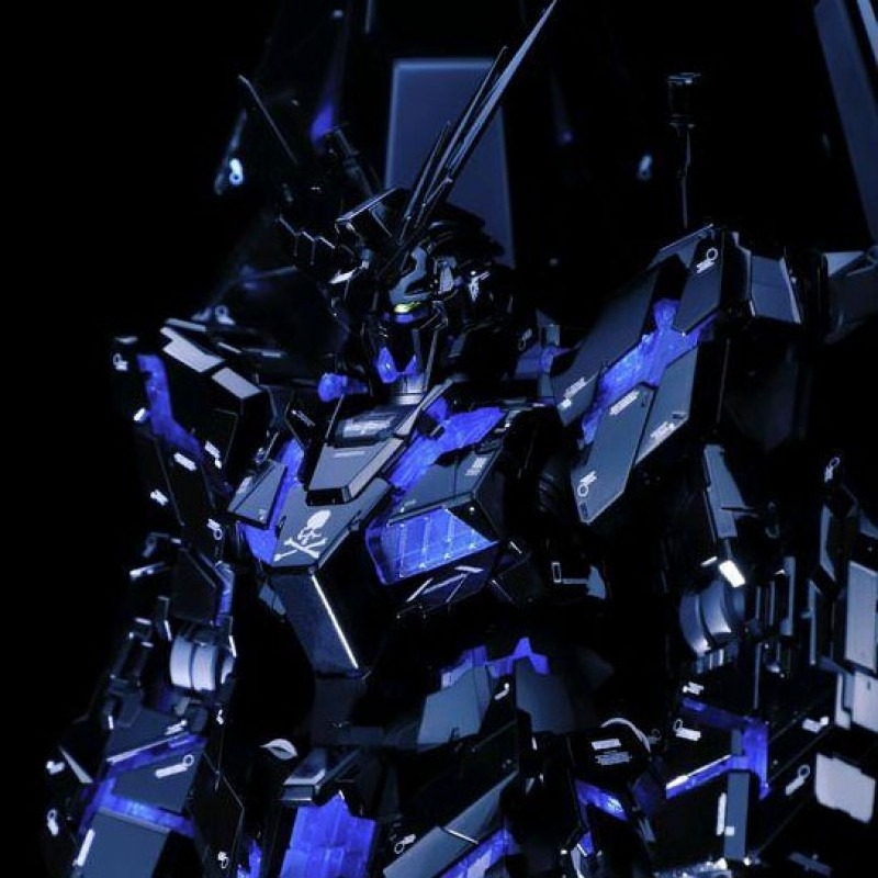 Mô hình lắp ráp MG 1/100 Phenex NT Electroplated Black Mirror 6642A gundam daban