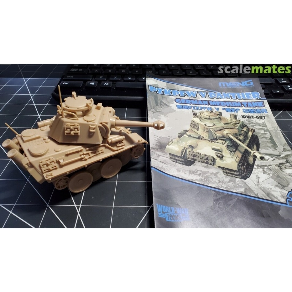 Mô hình lắp ráp WORLD WAR TOONS GERMAN MEDIUM TANK PZKPFW V PANTHER MENG