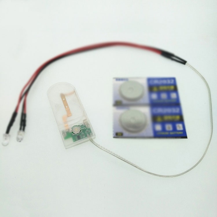 Đế pin 6v dual CR2032 cho led kèm công tác 3 chế độ sáng (light, slow flash, fast flash) Cell Battery Box