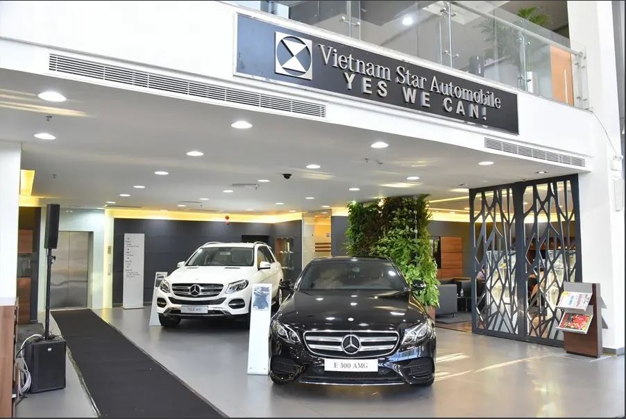 SHOWROOM MERCEDES