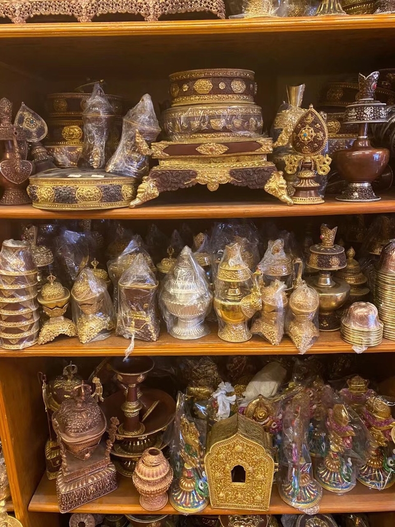 BỘ ĐỒ THỜ NEPAL ĐỒNG MẠ VÀNG VÀ BẠC (fullset)