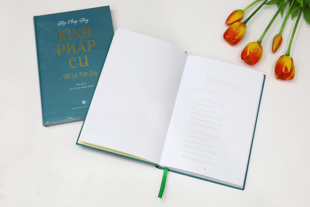 Tập chép Kinh Pháp Cú và Phật dạy người Cư Sĩ