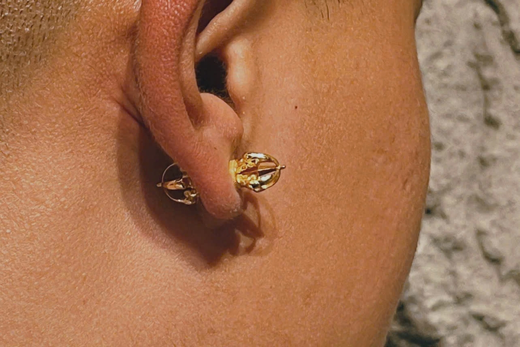 Order khuyên tai Chuông Chày Kim Cang bằng bạc 925 mạ vàng 5 lớp