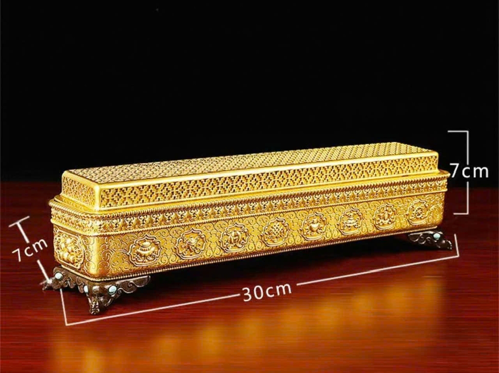 Lư hương truyền thống tây tạng khắc nổi Bát Kiết Tường và thần chú Omanipadmehums dài 30 cm