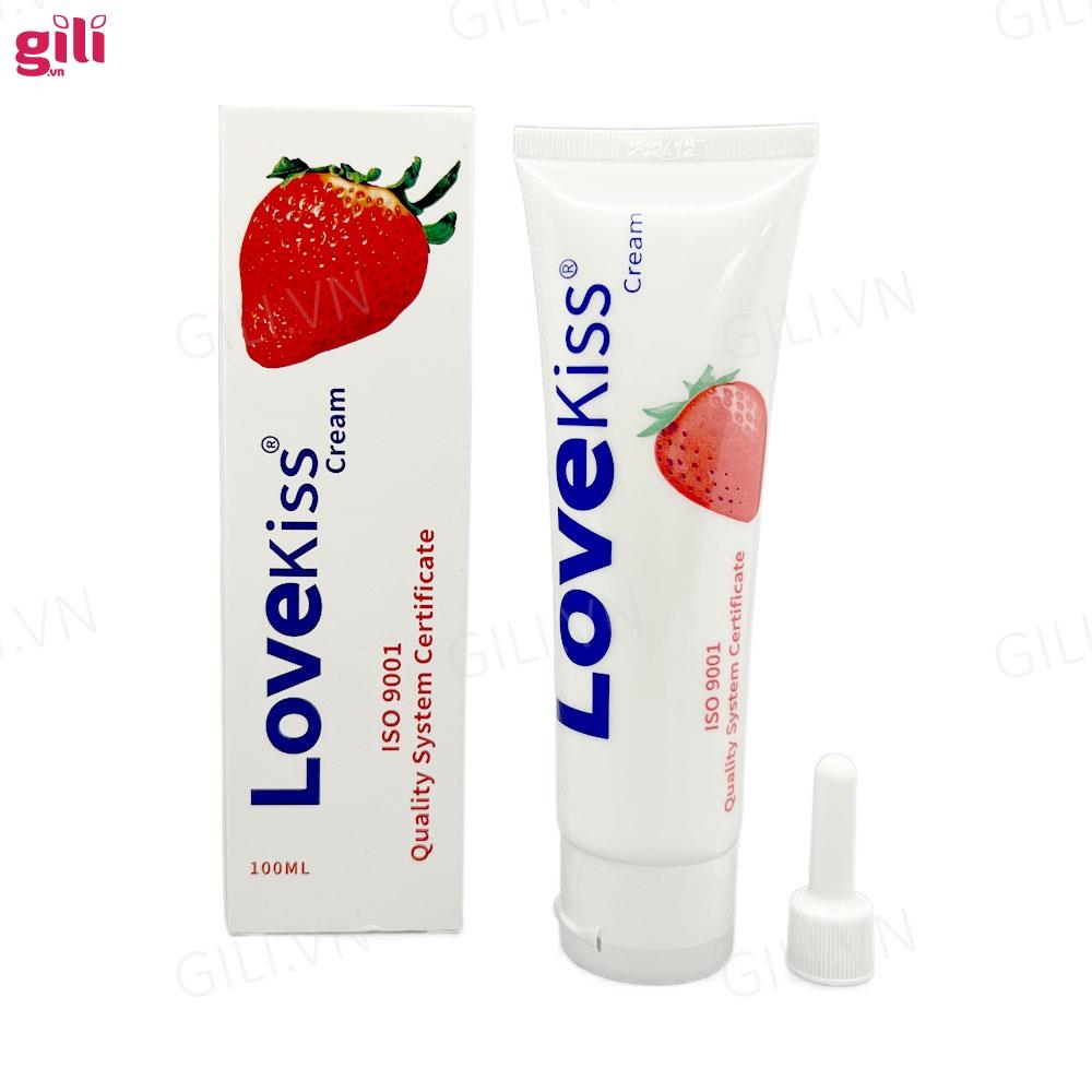 Gel bôi trơn hương dâu Love Kiss Strawberry chai 100ml chính hãng