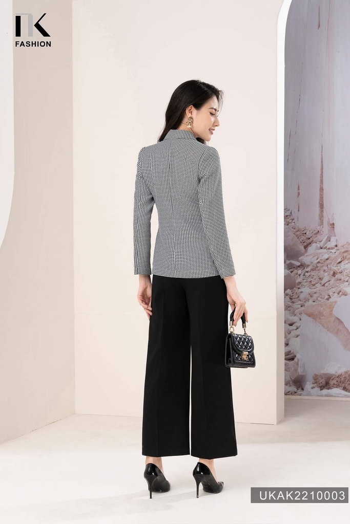 Áo Vest Dáng Rộng Kẻ 4 Cúc UK Fashion Chuẩn Style Hàn UKAK2210003