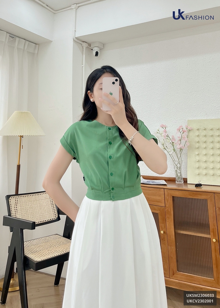 Áo Sơ Mi Vai Chờm Cổ Thuyền UK Fashion Trẻ Trung, Dễ Mặc, Dễ Phối UKSM2306033