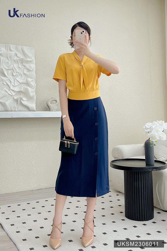 Áo Sơ Mi Bo Gấu Vạt Cổ UK Fashion Thanh Lịch, Cuốn Hút UKSM2306011