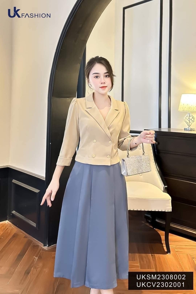 Áo Sơ Mi Giao Cúc Tay Lỡ UK Fashion Thiết Kế Giao Cúc Độc Đáo UKSM2308002