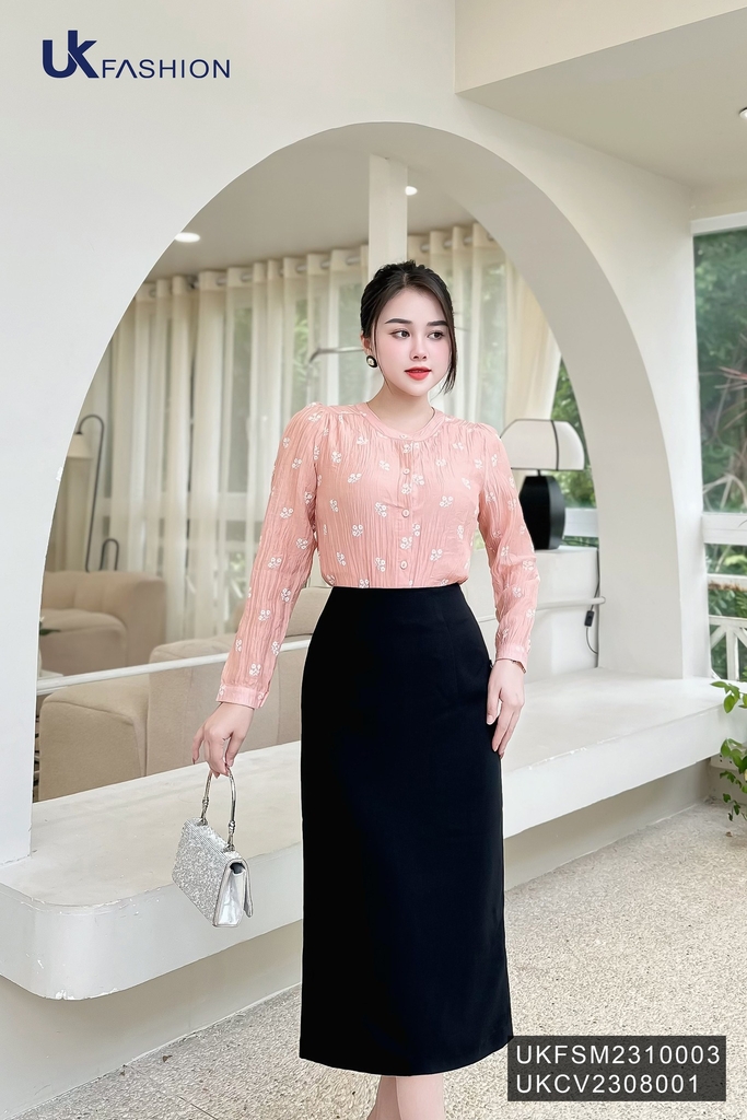 Áo Sơ Mi Tơ Hoa Nẹp Cổ Tròn UK Fashion Tiểu Thư, Nữ Tính UKFSM2310003