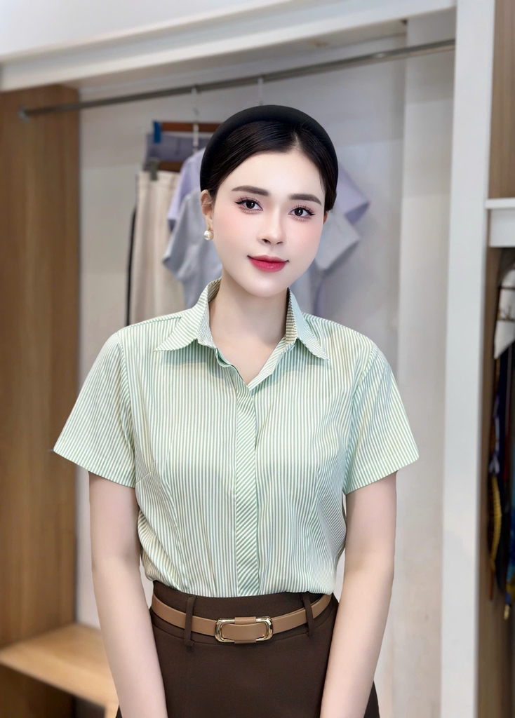 Sơ mi kẻ cộc cổ đức cơ bản, dễ mặc dễ phối đồ UKSM2504002