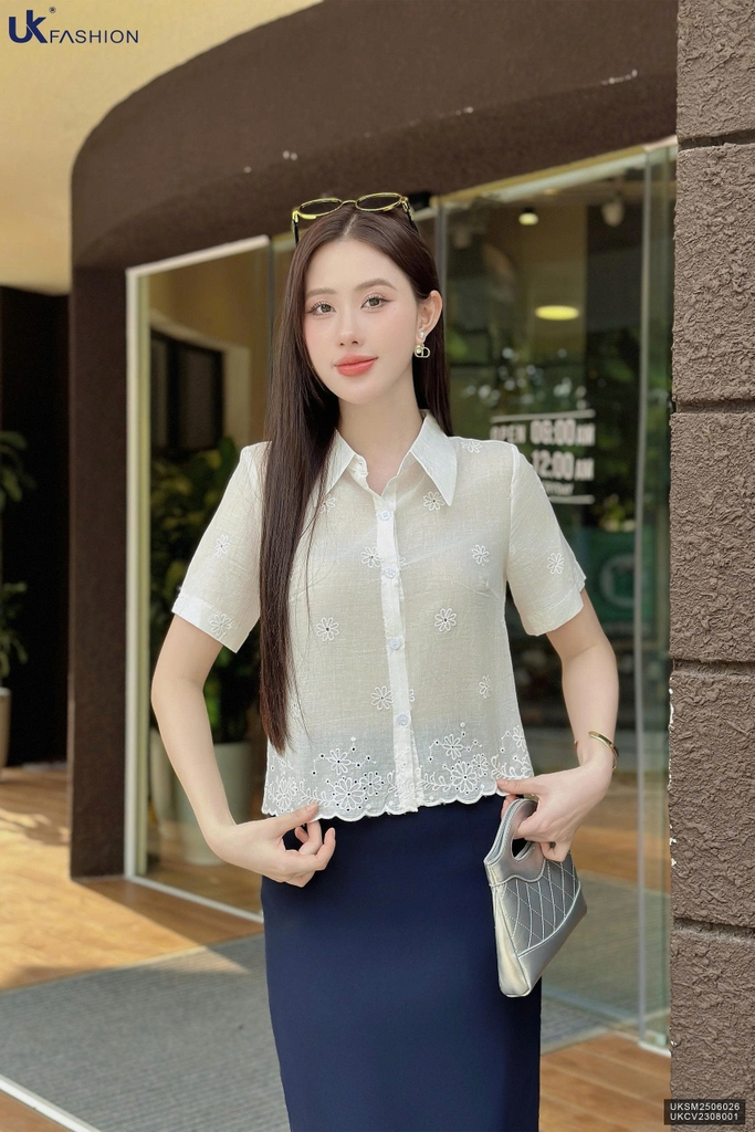 Sơ mi cổ đức hoa dệt xinh xắn, điệu đà, nữ tính, cực mát UKSM2506026