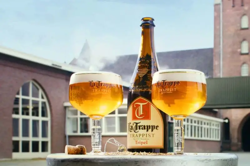 Bia La Trappe Triple chai 330ml