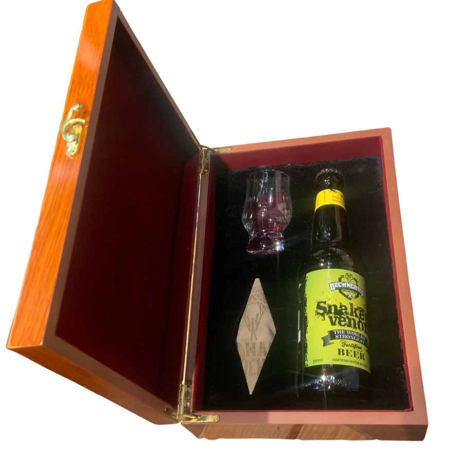 Hộp quà 1 chai bia Snake Venom + 1 Ly