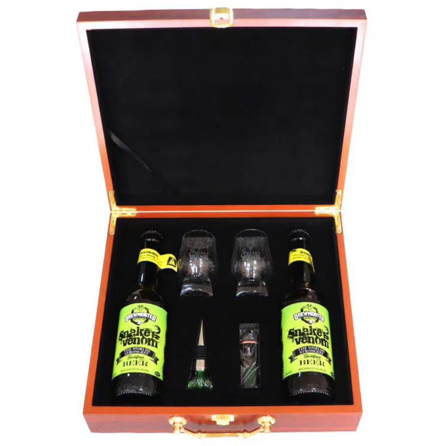 Hộp quà 2 chai bia Snake Venom + 2 Ly