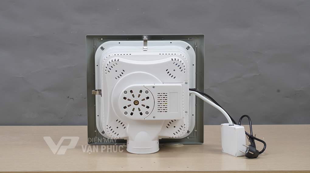 Đèn sưởi nhà tắm âm trần Heizen HE4BR, 4 bóng, có điều khiển từ xa